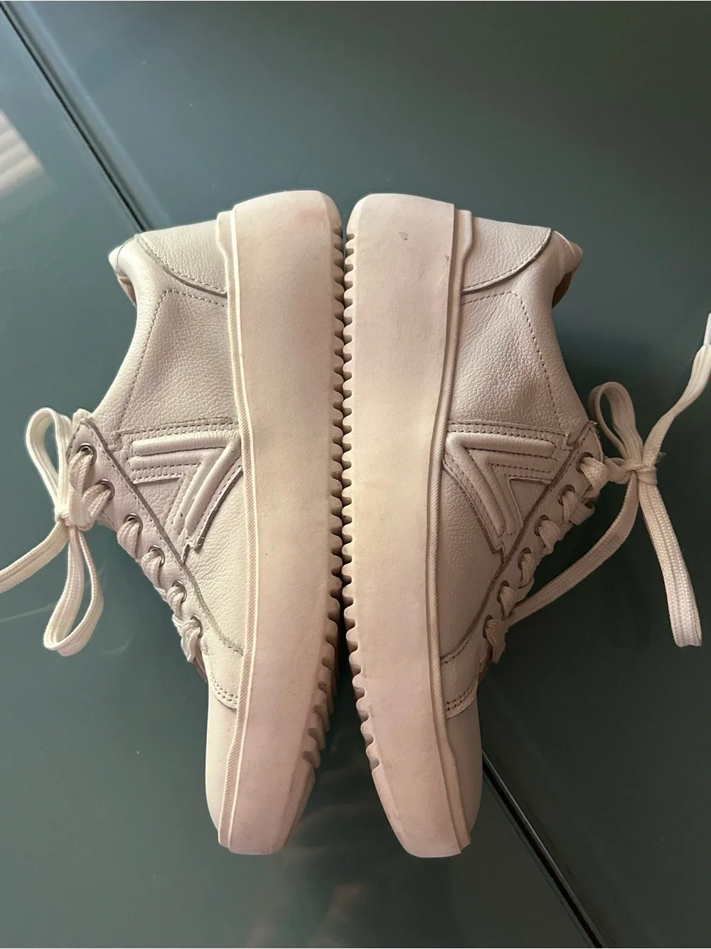 Vionic kearny laceup